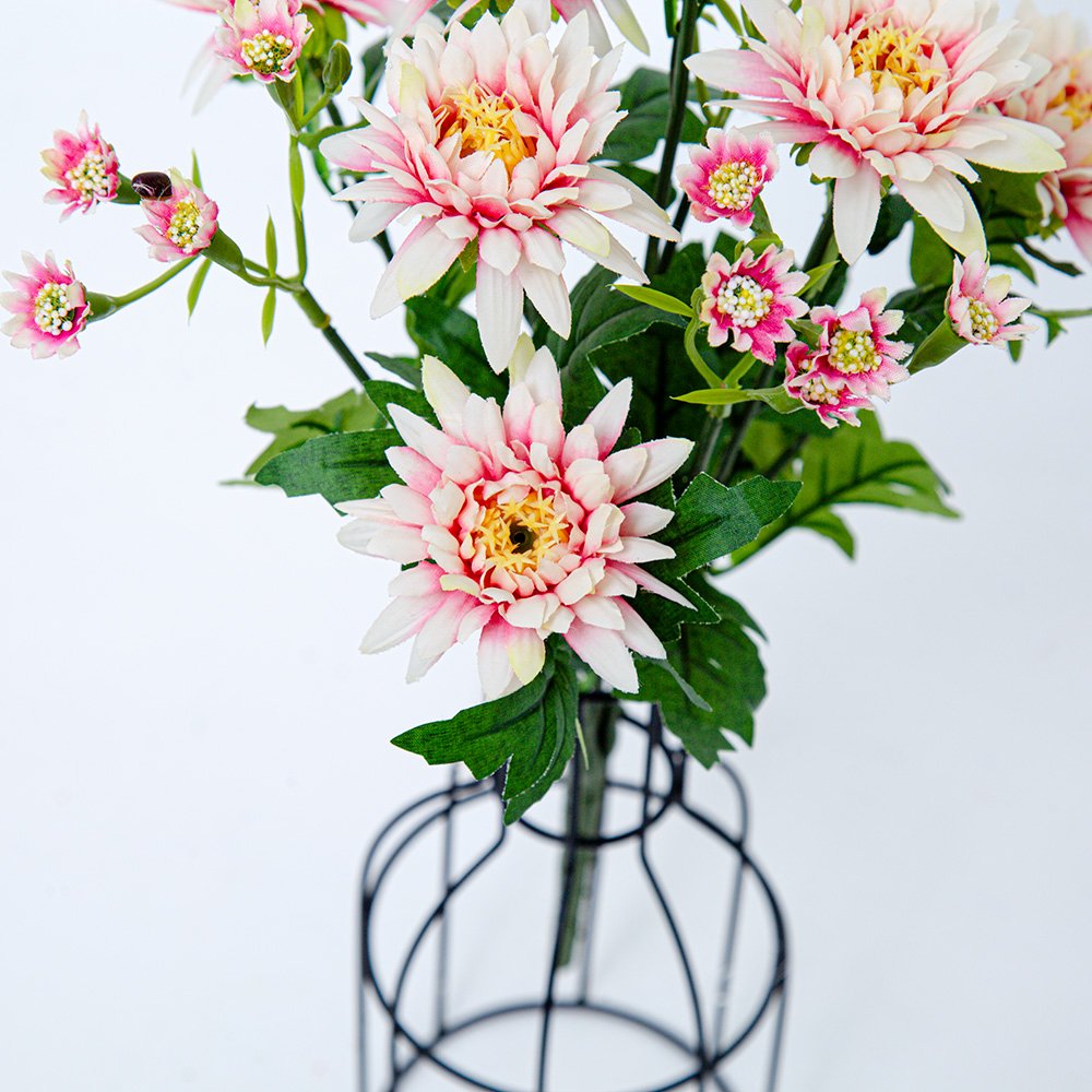 9 heads chrysanthemum hand flower are used for home decoration, wedding decoration and holiday party decoration