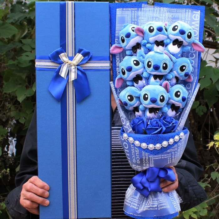 2024 New Valentine's Day gift Plush toy bouquet Cartoon pink blue Doll bouquet handmade for a loved one