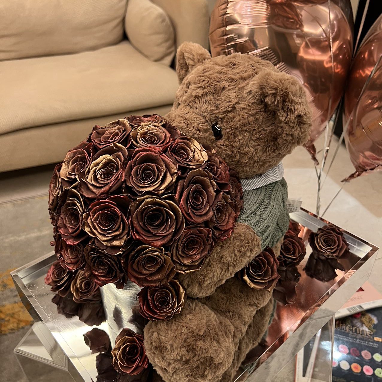 valentines day flower bouquet Bear hugging bucket eternal rose bear decoration immortal roses preserved flower in acrylic box