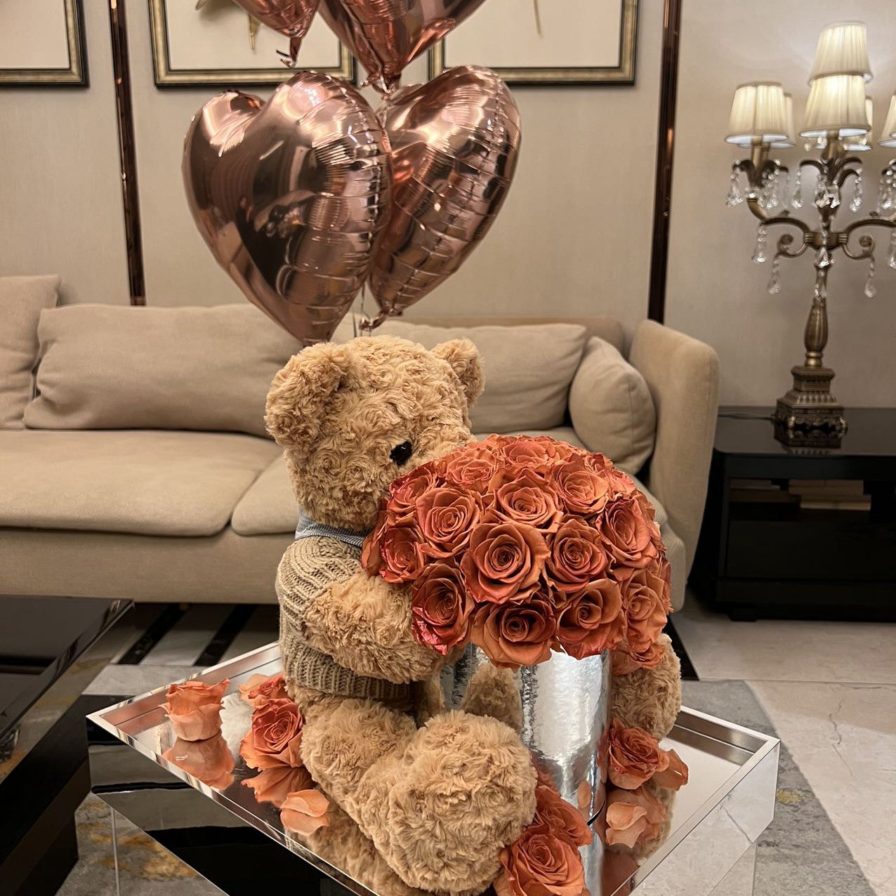 valentines day flower bouquet Bear hugging bucket eternal rose bear decoration immortal roses preserved flower in acrylic box