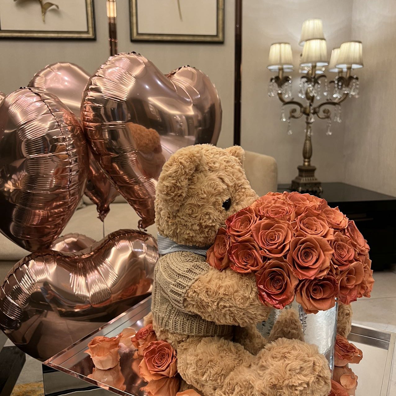 valentines day flower bouquet Bear hugging bucket eternal rose bear decoration immortal roses preserved flower in acrylic box
