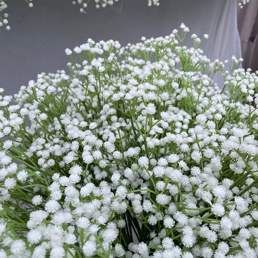 Factory Customized Artificial Table Runner Babysbreath Flower Rows Wedding Table Centerpiece