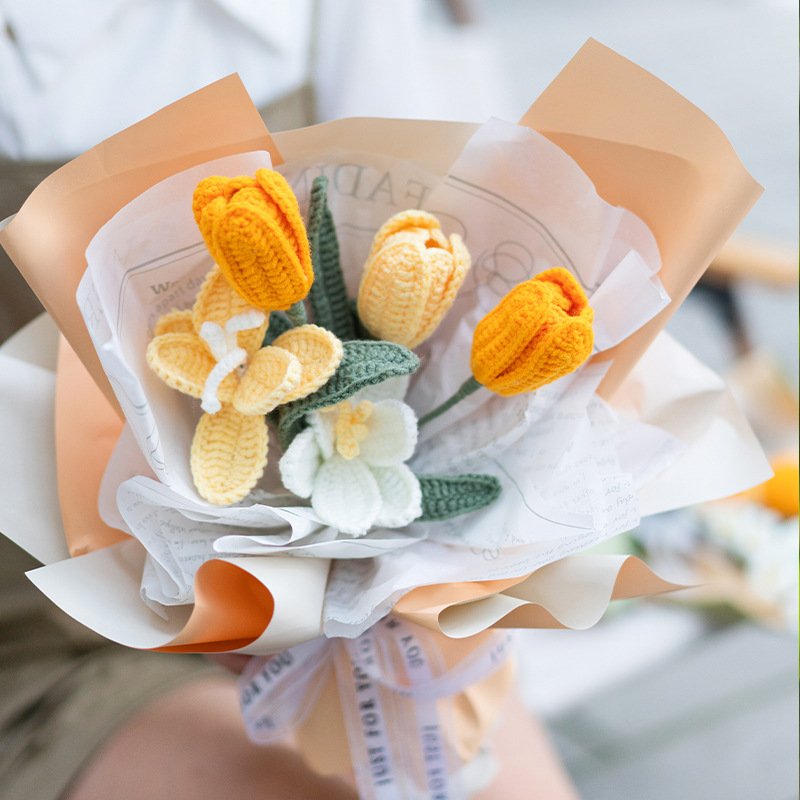 2023 New Diy Kit Yarn Crochet Material Set Daisy Tulip Bouquet Handmade Set Preserved Flower Beginners Crochet Materials Flower