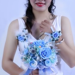 brooch-blue