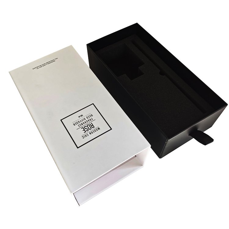 High Quality Fashion A5 A4 A3 Black Christmas Slide Out Match Drawer Cardboard Paper Gift Cosmetics Jewelry Packaging Box