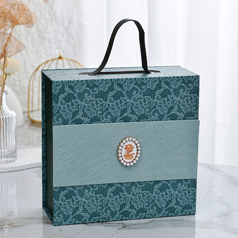 Factory Premium Noble Lady Magnetic Flip Folding Box Jane Love Love Echo Handheld Gift Boxes Wedding Candy Bridesmaid Packaging