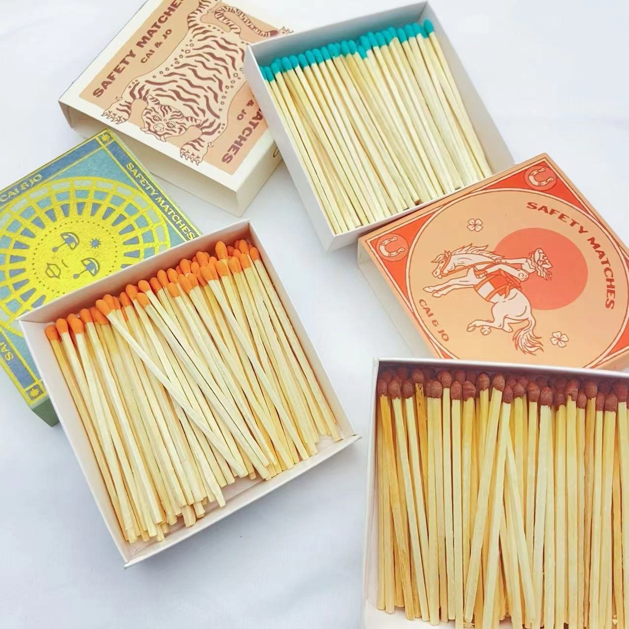 VLONG 4 inches wooden stick match with colored customize logo boxed match big square matchbox for cigar candle matches matchbox