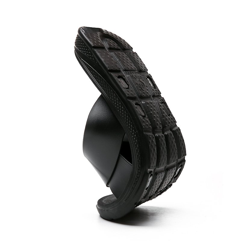 Factory Direct Wholesale High quality comfortable summer men's Slippers Sandals Plus-size men's beach slippers