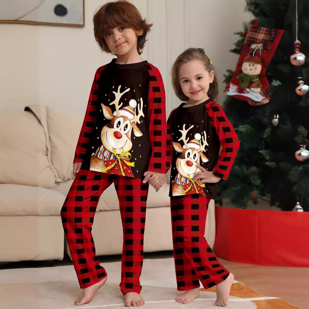 Hot Selling Christmas Red And Black Contrasting Family Pajamas Round Neck Family Matching Christmas Pajamas Set