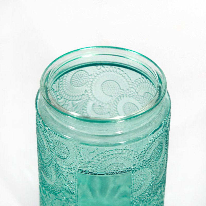 High Quality Hot Selling Green Colored 300g 500ml Empty Clear Reusable Recycled Glass Candle Holder Glass Jar with Metal Lid
