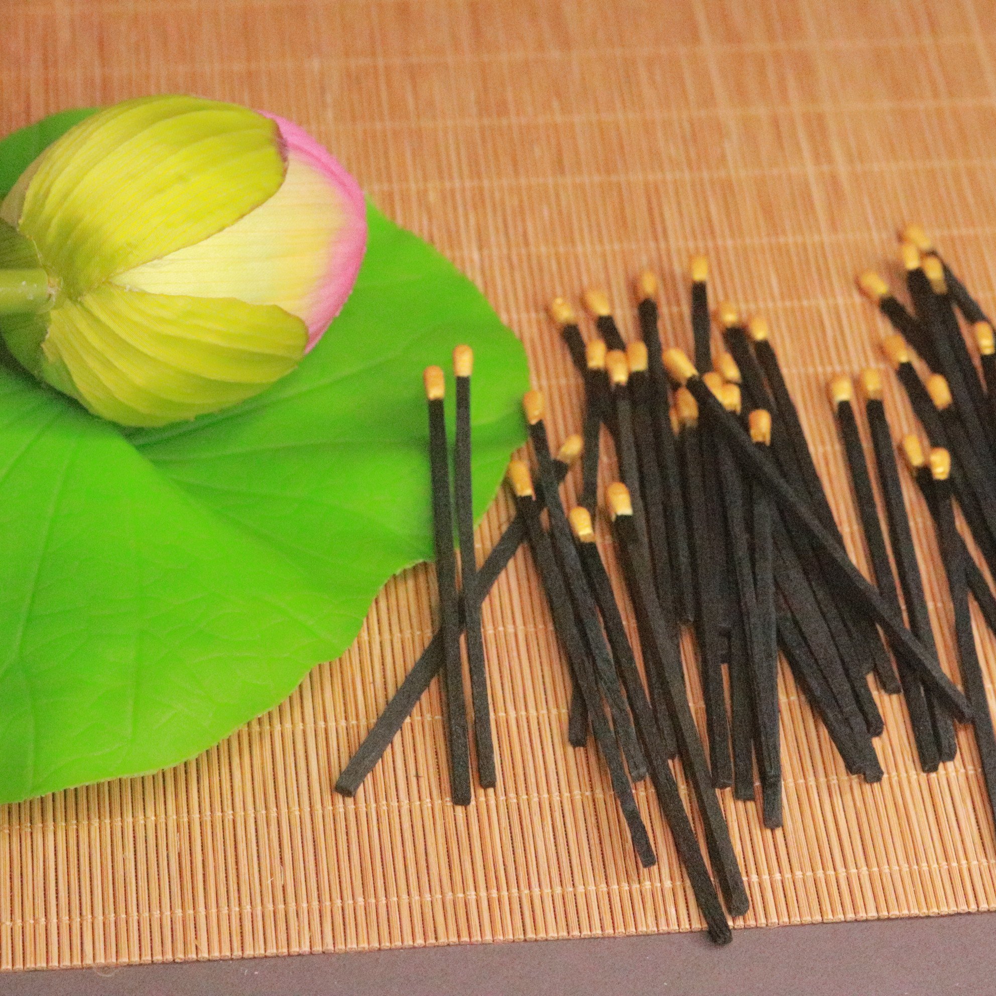 Factory wholesale bulk matches in Black stick golden tip matches long black wooden luxury golden tip bulk 4 inches matches