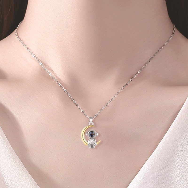 Valentine's Day Jewelry Spaceman Match Paired Necklaces Stars Moon Astronaut Projection 100 Languages I Love You Couple Necklace