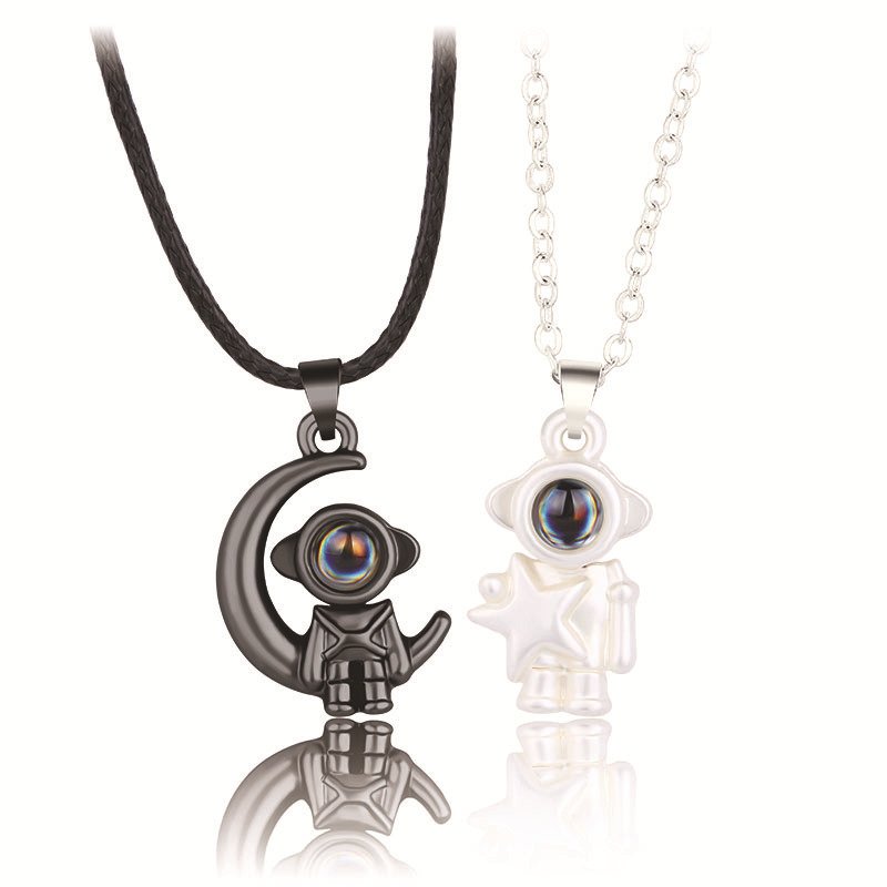 Valentine's Day Jewelry Spaceman Match Paired Necklaces Stars Moon Astronaut Projection 100 Languages I Love You Couple Necklace