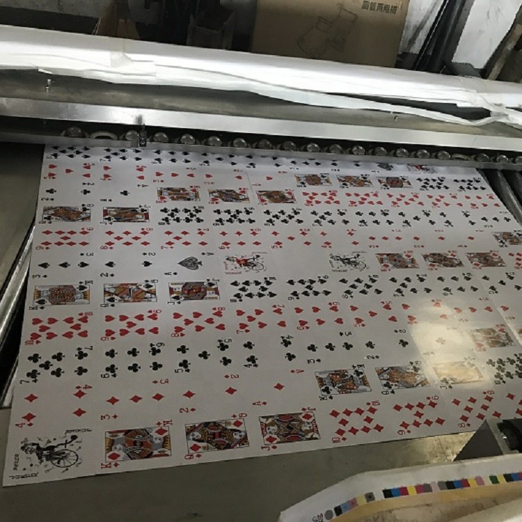Automatic Playing Card Cutting Machine Poker Slitting Collating Matching machine Playing Card Making Machine