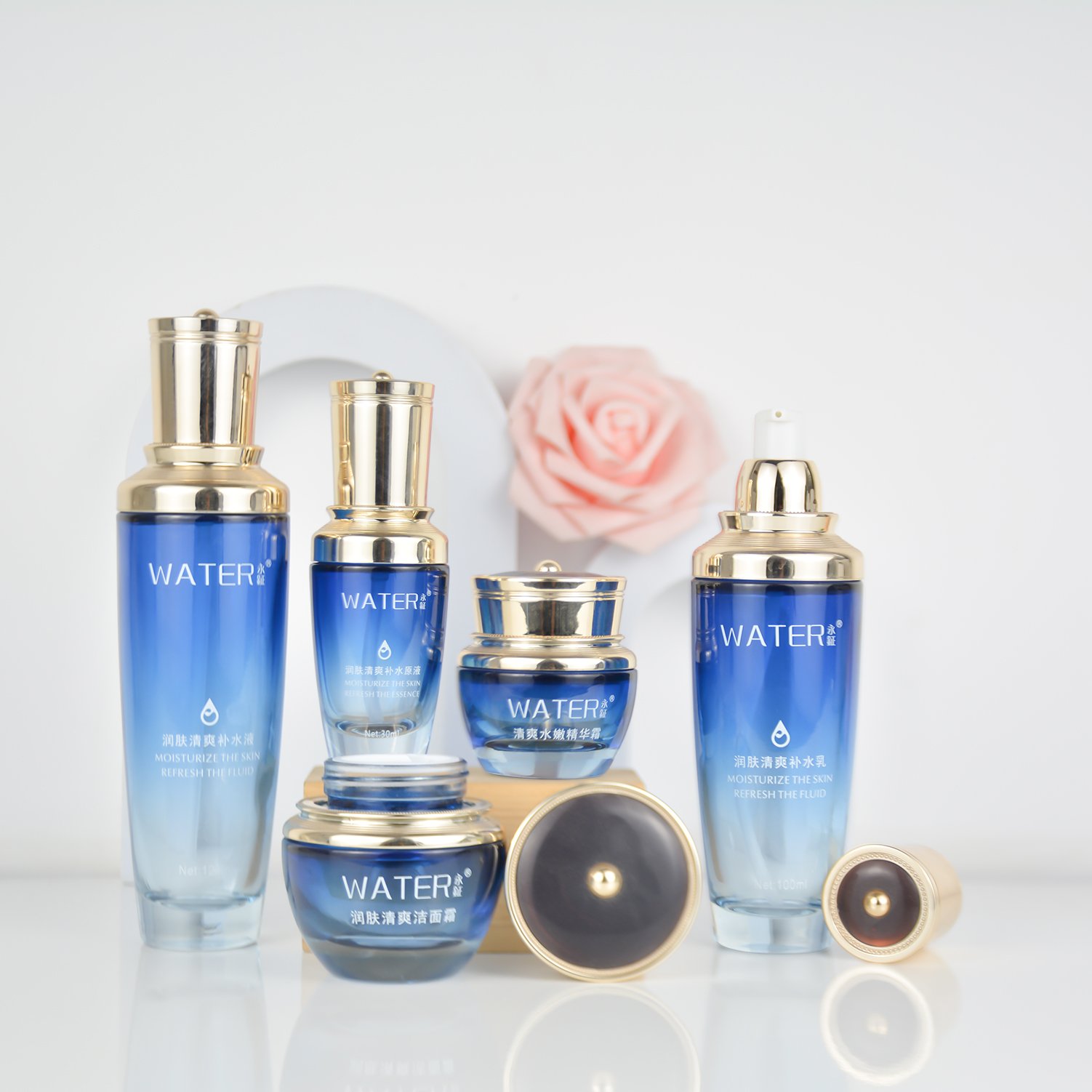 Classic New 30g 50g 40ml 100ml 120ml Premium Luxury Round Gradient Blue Glass Skin Care Cosmetic Container with Matching Lid