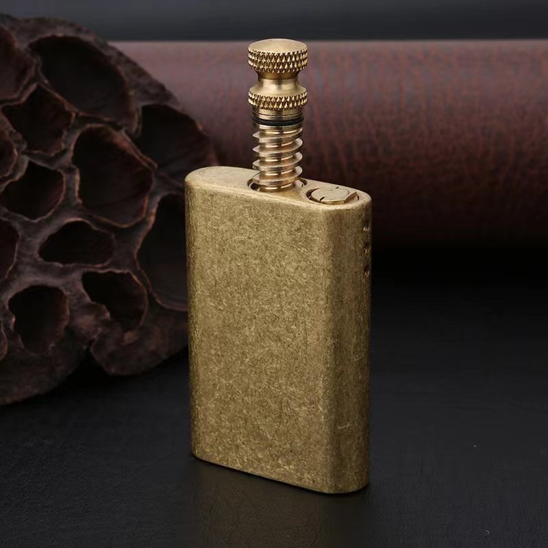 2023 High-end kerosene match lighters easy carry matches brass material gift lighter custom logo match lighters for cigarettes