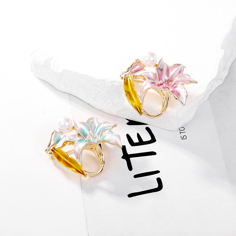 Ethnic style pearl flower brooch lily dripping oil flower brooch women's all-match cardigan clothing accessories pin