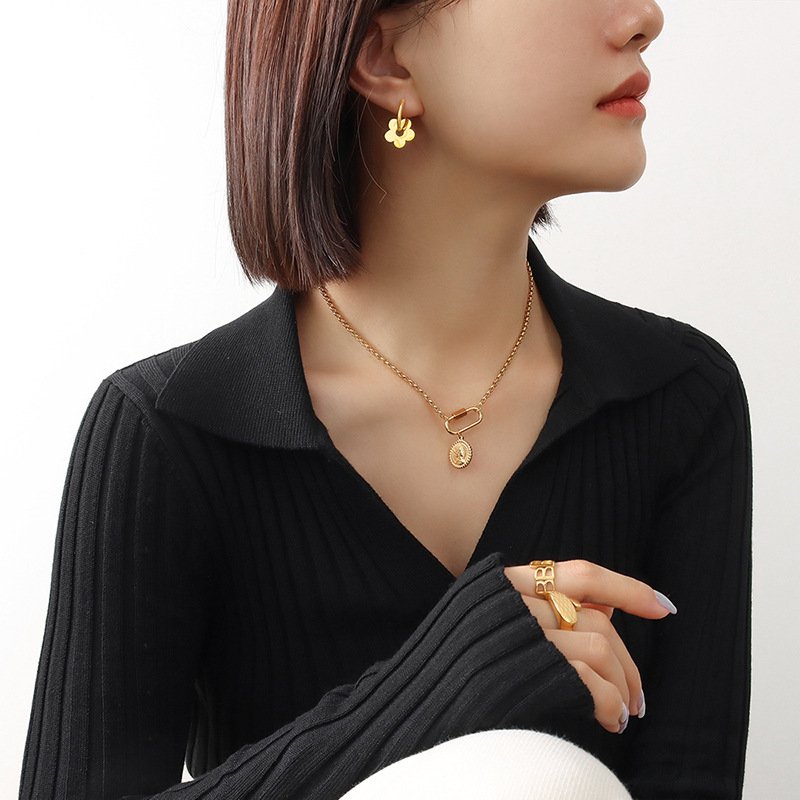 Japanese Korean Style Fashion Exquisite Sweet Girl Hundred Match No Fade Flower Petal Hoop Earrings