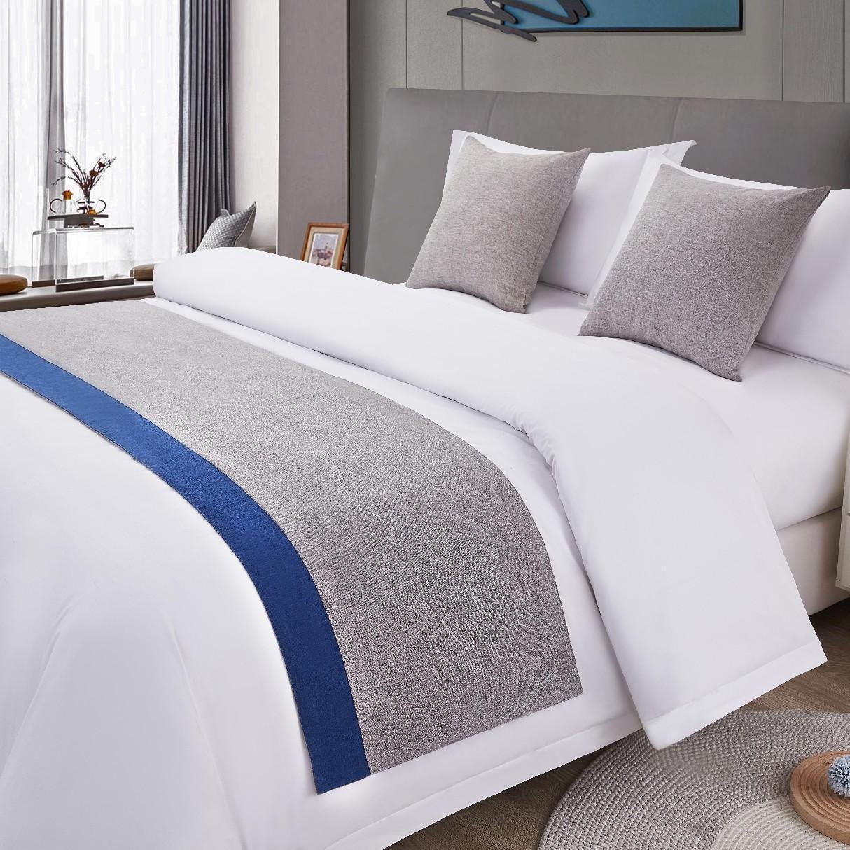 Factory Direct Hotel Exquisite Luxury Matched Cushions and Bed Runners