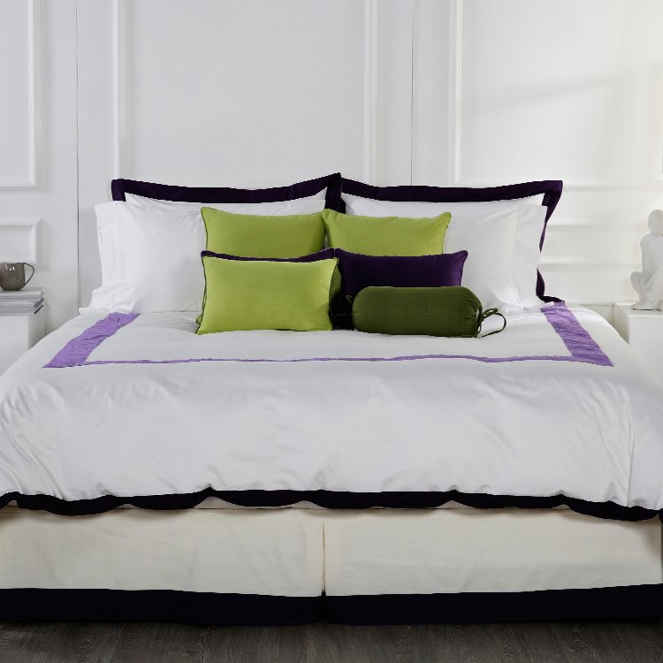 Luxury Fashion Designed 100% Cotton White Bedding Set Matching Pillows Decorative Bed Runner