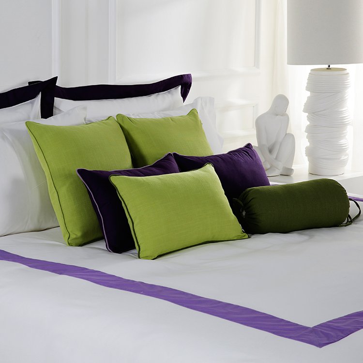 Luxury Fashion Designed 100% Cotton White Bedding Set Matching Pillows Decorative Bed Runner