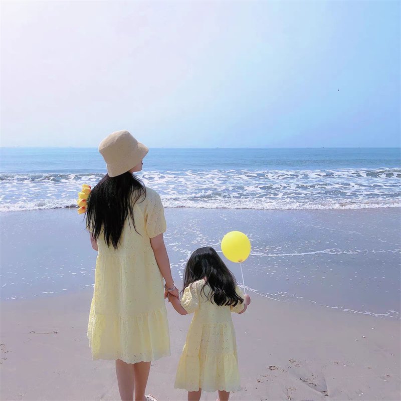 Custom New Summer Beach Dress Fashion Super Soft Fabric Mom And Me Matching Dress Summer Holiday Clothing Beach Family Clothes