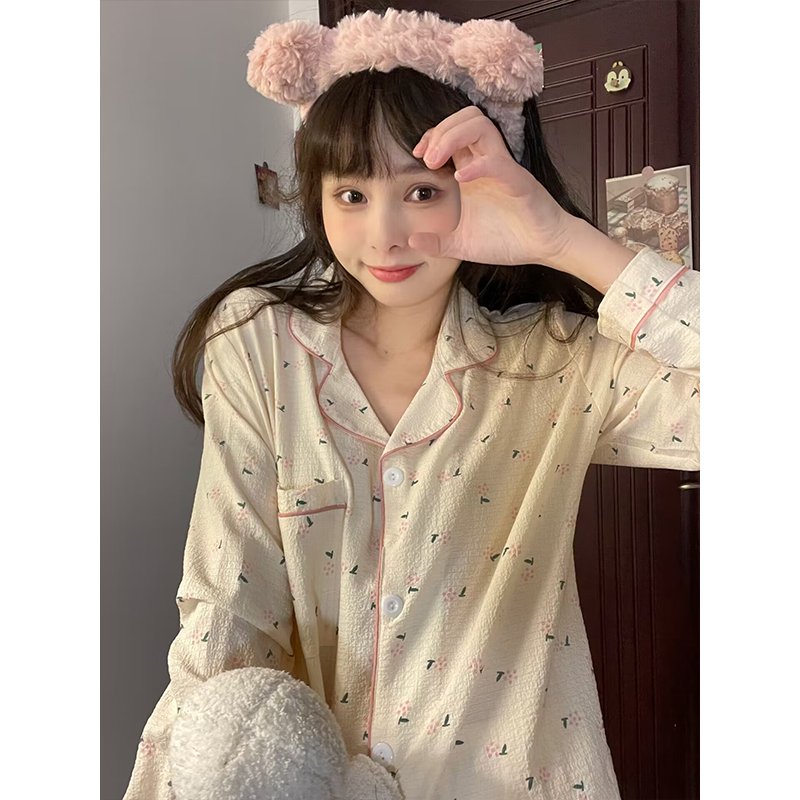 Wholesale matching family pajamas Long sleeve plus pants simple two piece women's pajamas set cute