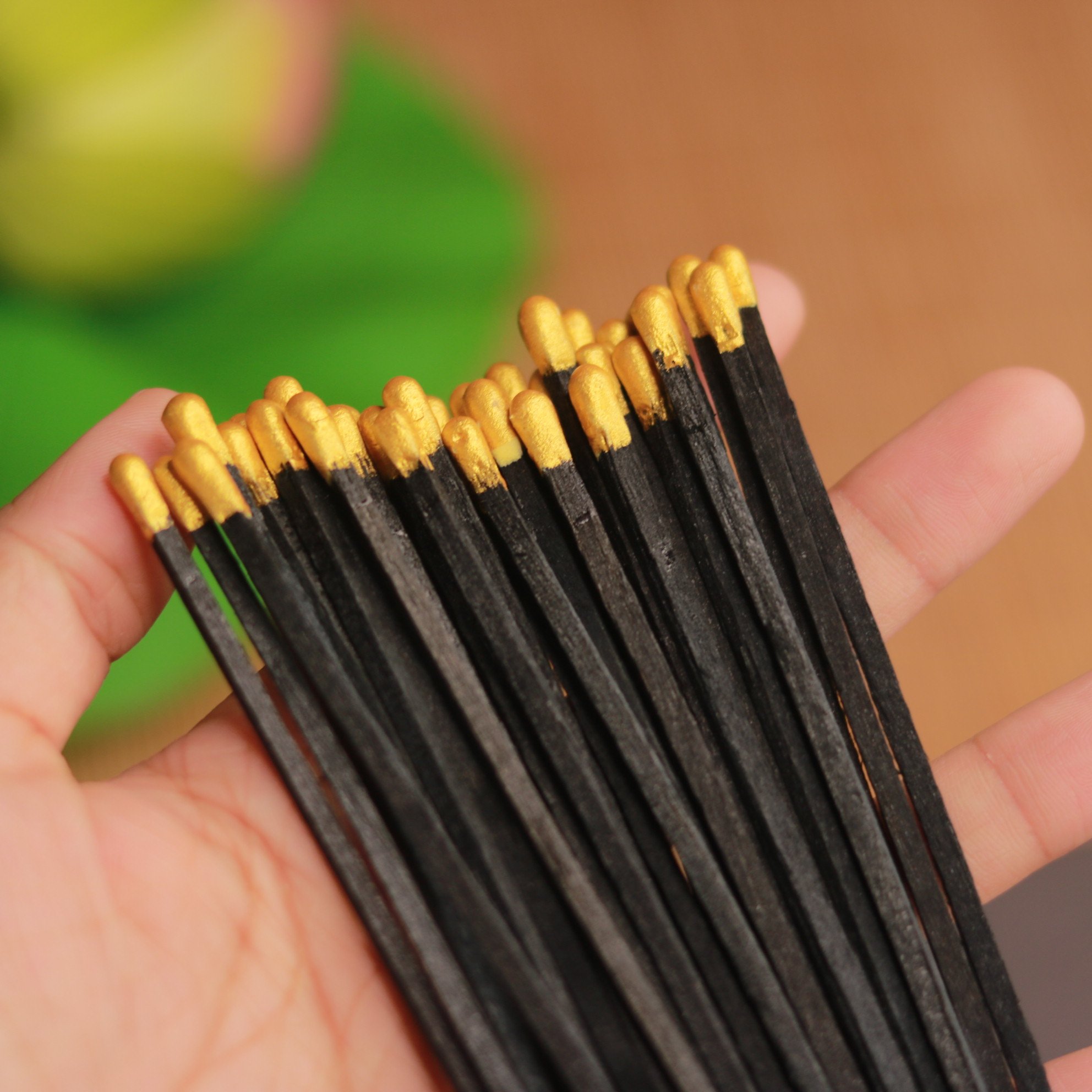 Factory wholesale bulk matches in Black stick golden tip matches extra long black wooden luxury golden bulk 4 inches matches