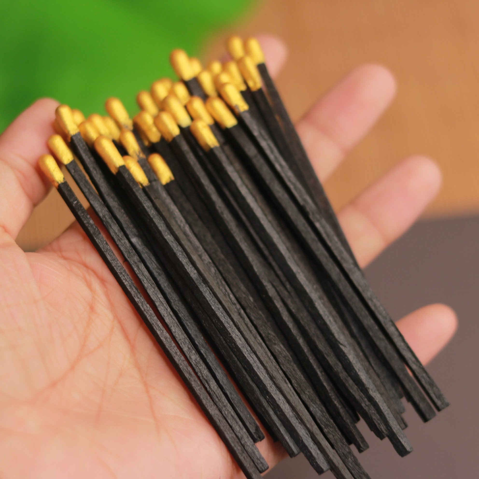 Factory wholesale bulk matches in Black stick golden tip matches extra long black wooden luxury golden bulk 4 inches matches
