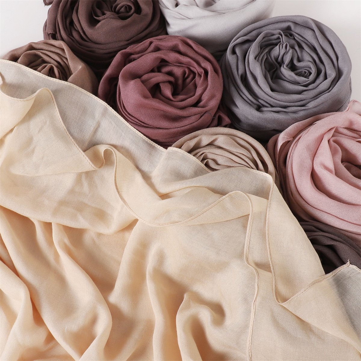 Hot Selling Ready In Stock Soft Breathable Modal Hijab Matching Set Thin Modal Scarf With Matching Cotton Jersey Tube Cap Set