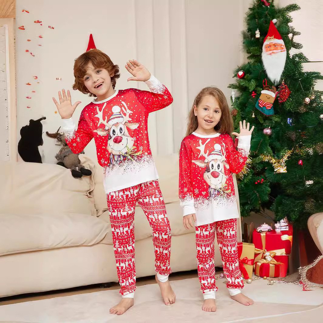 Christmas Pajamas Mommy and Me Elk Print Family Pajamas Matching Set Suits Father Mother Kids Homewear Sleepwear Clothes