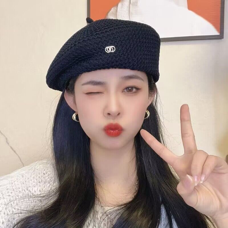2024 Women's Spring And Summer Hollow Breathable Styling Painter Casual All-Matching Face Small Black Papyrus Beret Hat Cap