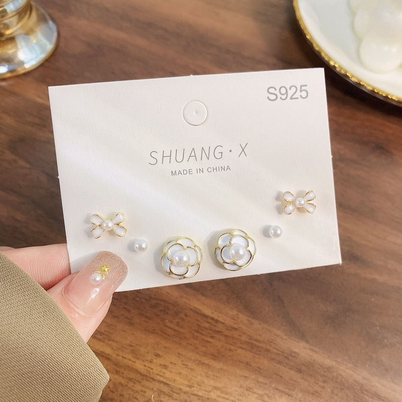 All-match Temperament Pearl Earring Set Retro Camellia Flower Earring Stud Hot-selling Women Bow Tie Earrings