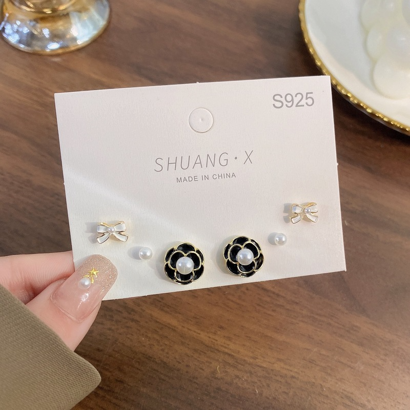 All-match Temperament Pearl Earring Set Retro Camellia Flower Earring Stud Hot-selling Women Bow Tie Earrings