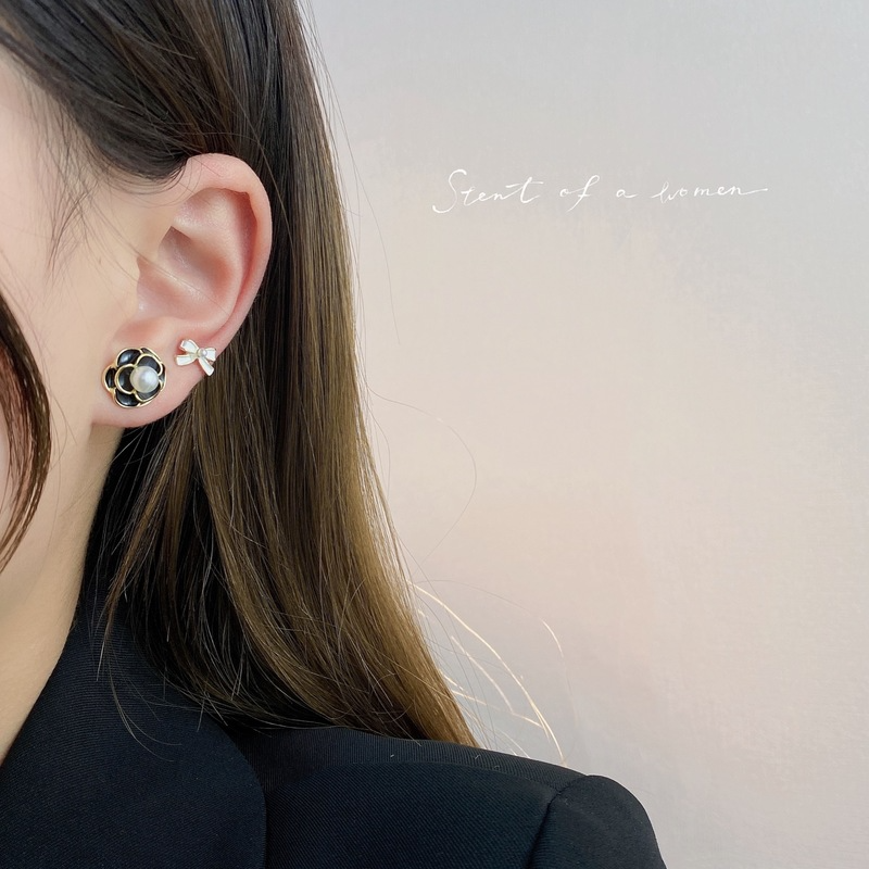 All-match Temperament Pearl Earring Set Retro Camellia Flower Earring Stud Hot-selling Women Bow Tie Earrings