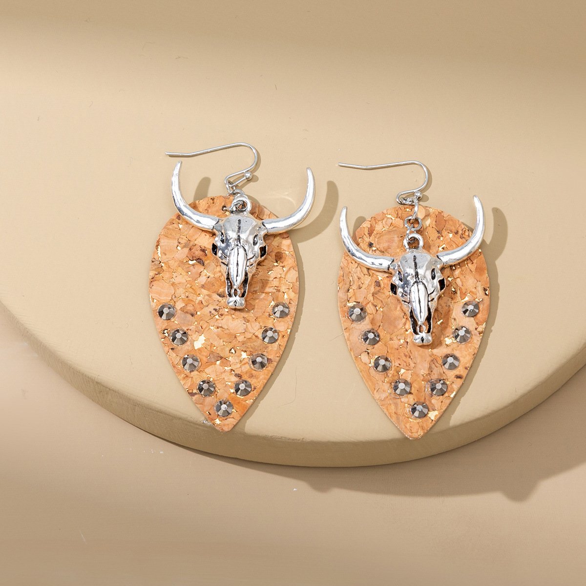Vintage Cow Head Earings Leather Diamond Pendant Earrings Women'S Matching Statement Earrings Jewelry
