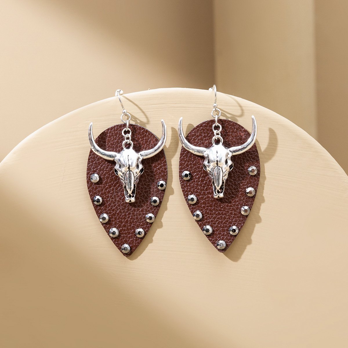 Vintage Cow Head Earings Leather Diamond Pendant Earrings Women'S Matching Statement Earrings Jewelry