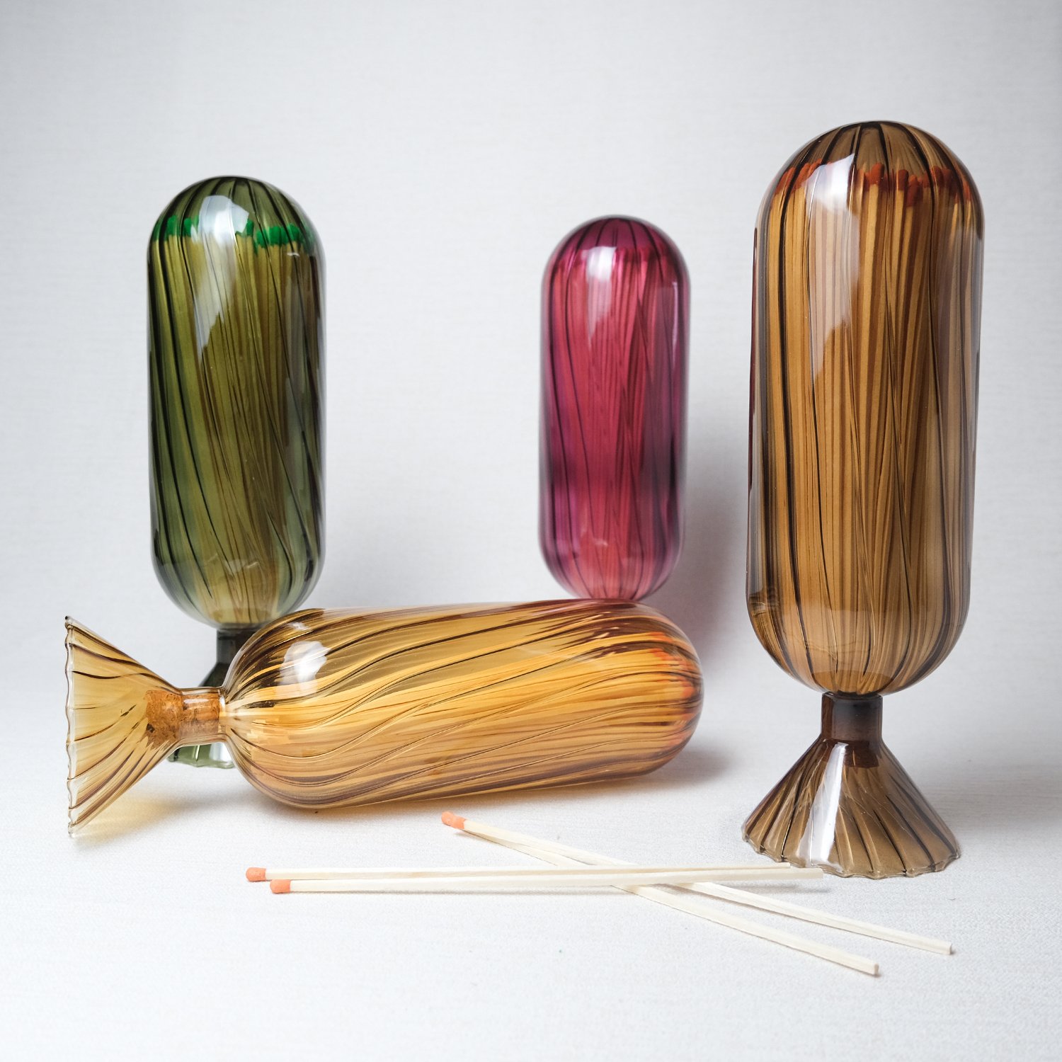 Hot Sale Match Decorative Custom Logo Inverted Bottle fire matches Of matches stick holder