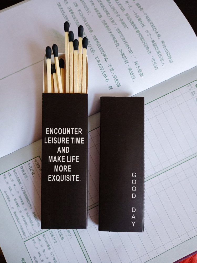 Wholesale cheap own brand handmade 10cm long stick boxed matches for candle