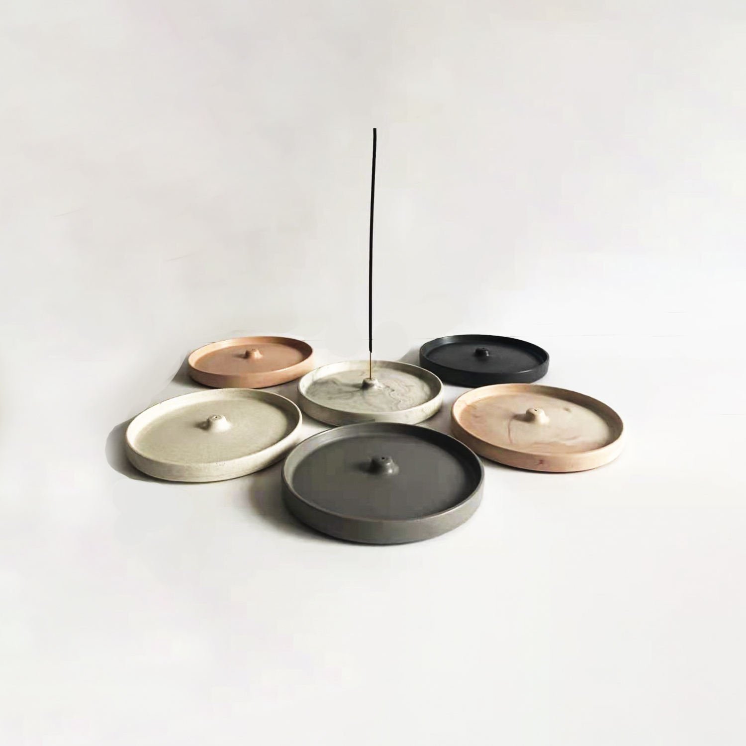 UOBOBO Custom Ceramic Incense Stick Cone Holder Burning Plates Stand Round Wholesale