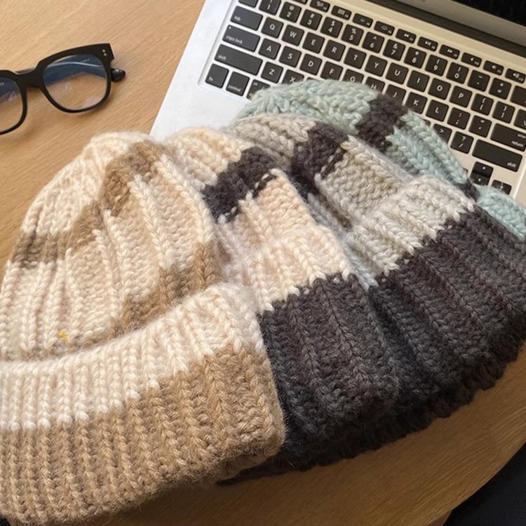Vintage knit color matching cold hat women's winter temperament hat big head circumference thick woolen hat show small face