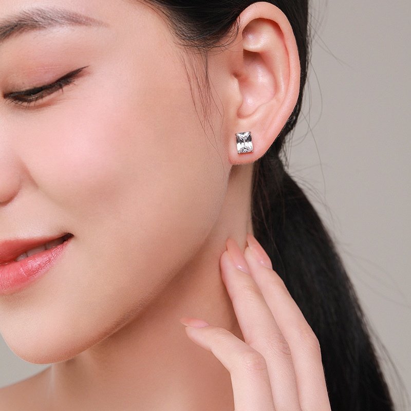2024 Trendy Jewelry S925 Sterling Silver baguette CZ Bling Crystal Earrings Rectangle Cubic Zircon Stud Earrings