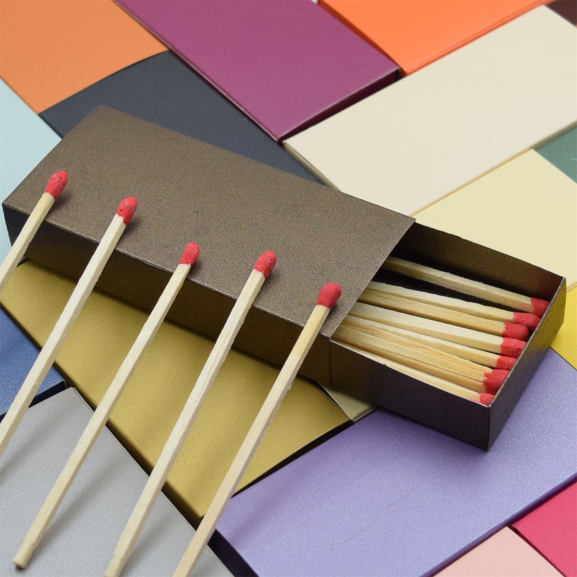 Factory wholesale low price long matchsticks safe customizable color matchsticks