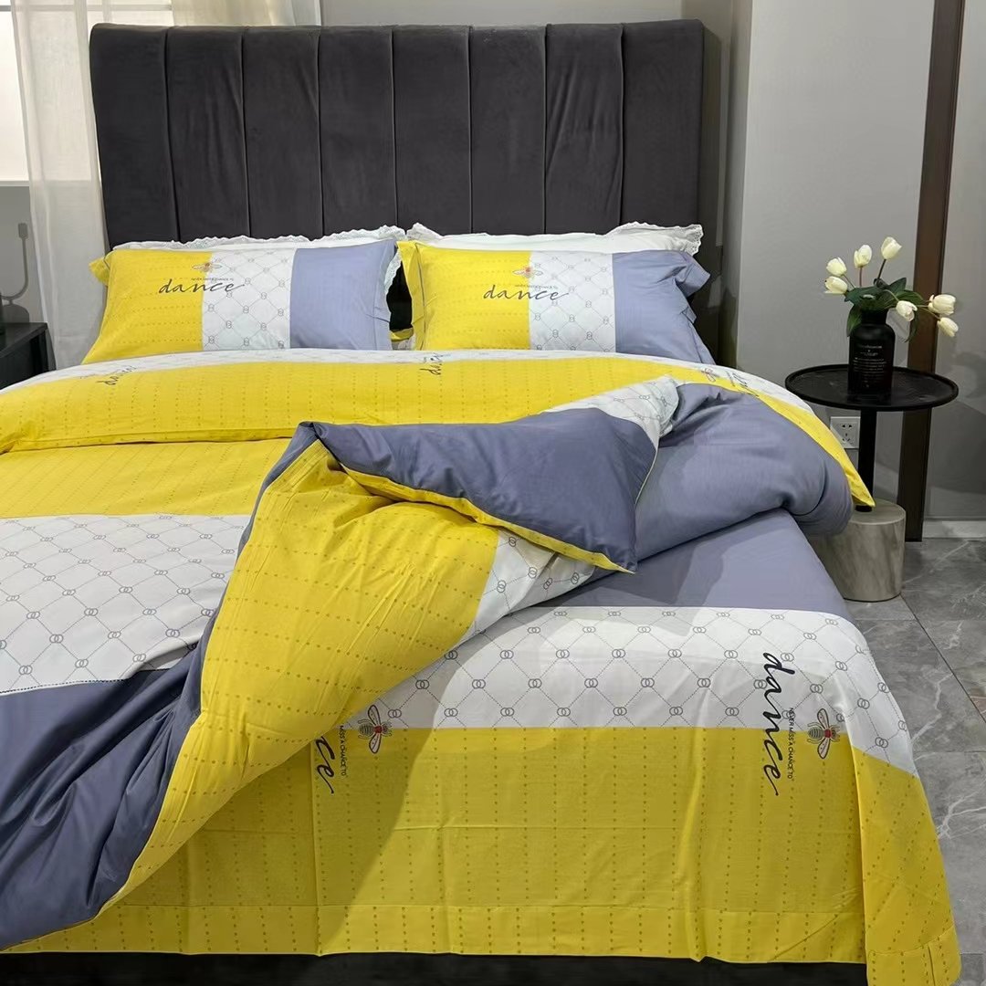 Custom printed bed sheet cotton fabric comforter bed linen bedding sets with matching curtains