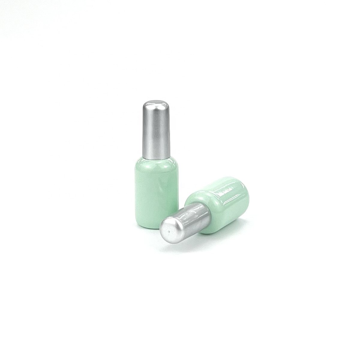 16ml Green Glass Nail Polish Bottle Customizable Design with Factory-Matching Lid Brush and Logo Integrated supplier selling