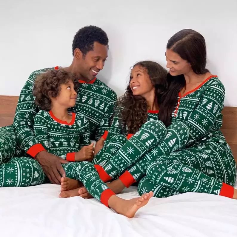 2023 Cheap Christmas Tree Pajamas Long Sleeves Matching Christmas Pajamas Print Pattern for Family Eco-friendly Crew Neck Paypal