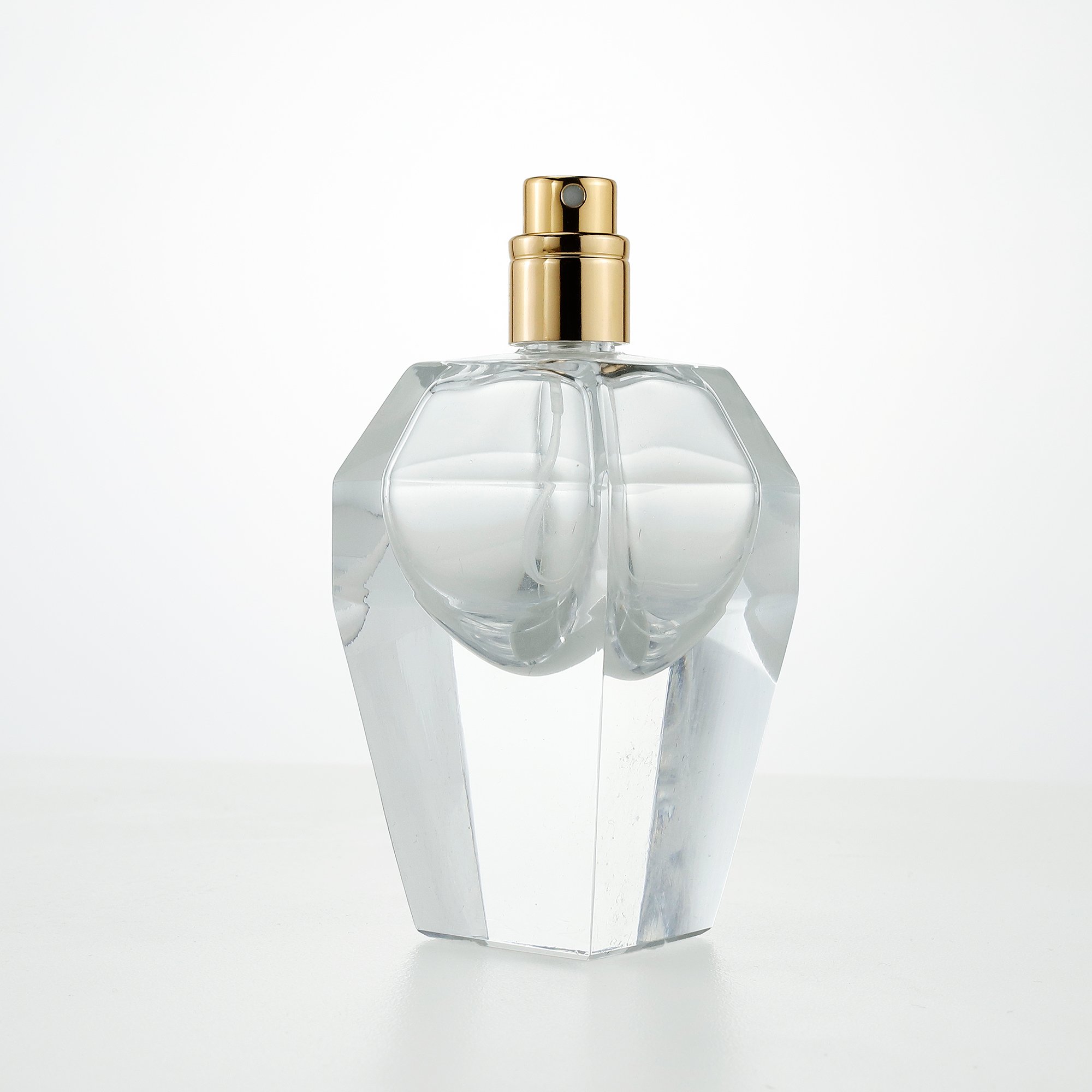 Ready to Ship Unique Diamond-shaped Luxury 30ml Perfume Pafume Glass Bottle with Matched Cap and Sprayer