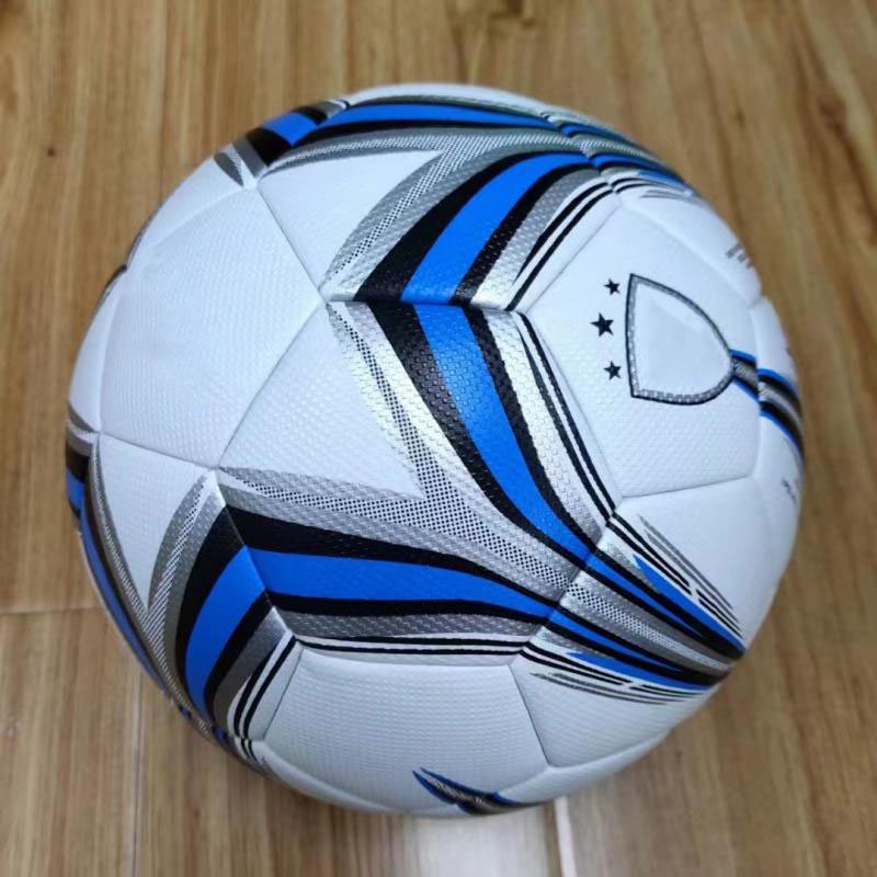 Wholesale 2024 High-Performance Match Soccer Ball with Air Retention Bladder for Clubs Custom Football Size 5