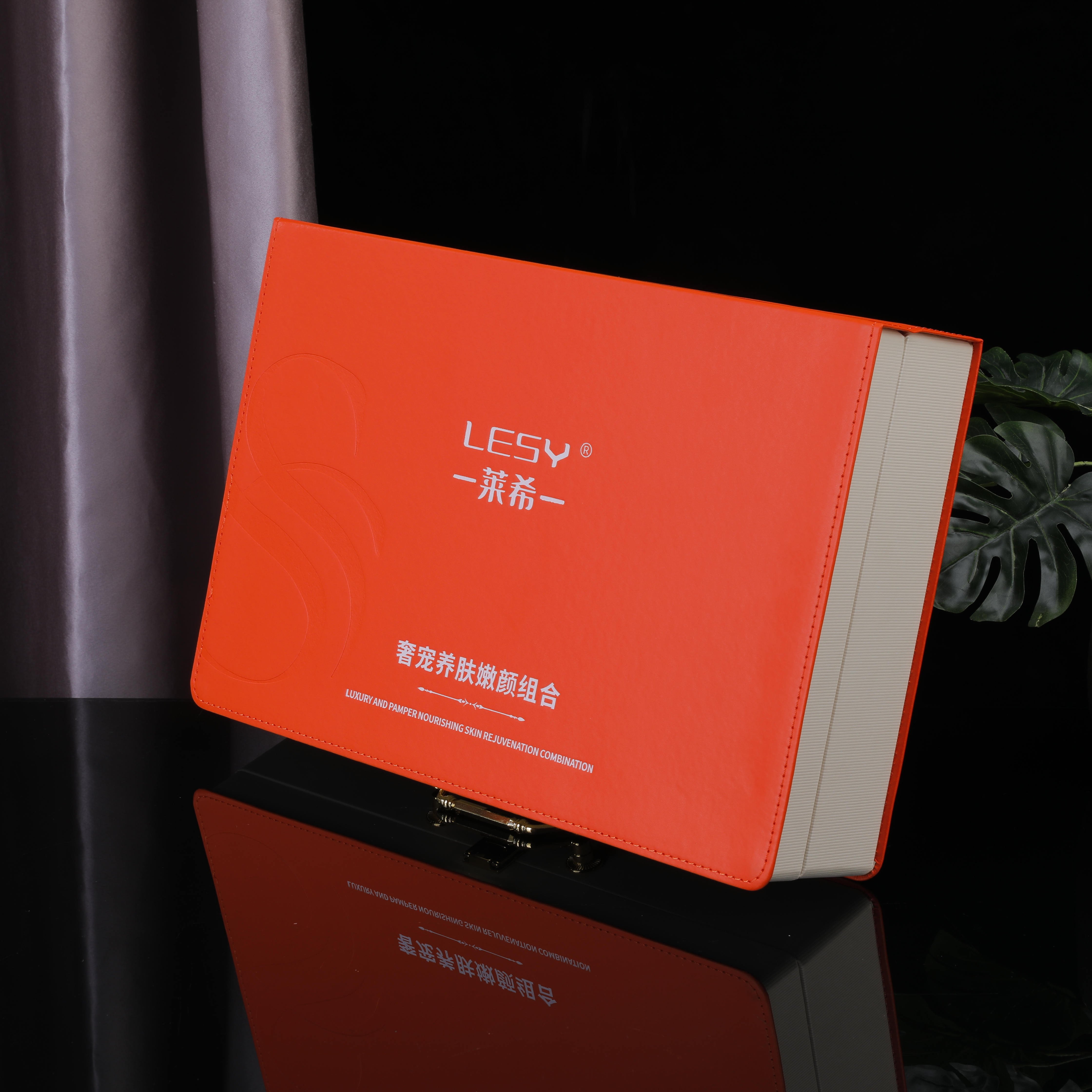 Trendy Leather Hard Packaging Box Fashionable Color Matching Customized Cosmetics Gift Box