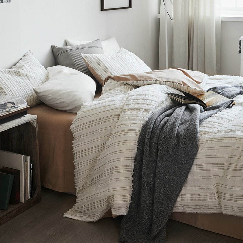 Wholesale Queen Gray Bedding Set Modern Full Size Cotton with Jacquard Stripes 4-Pieces Set Matching Pillow Shams Quilt Cover